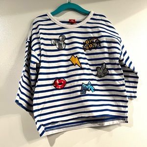 Disney t-shirt size 5 in good condition